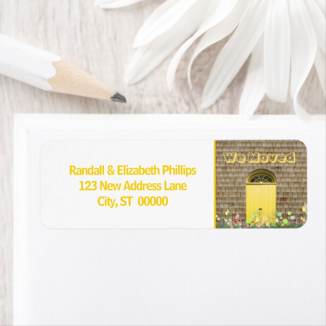 Étiquette Nous Avons Déplacé Des Fleurs Jaunes Faire-part Po (En situation)