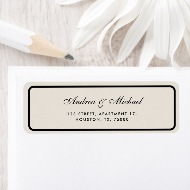 Étiquette Old Money Ivory & Black Wedding Return Address (En situation)