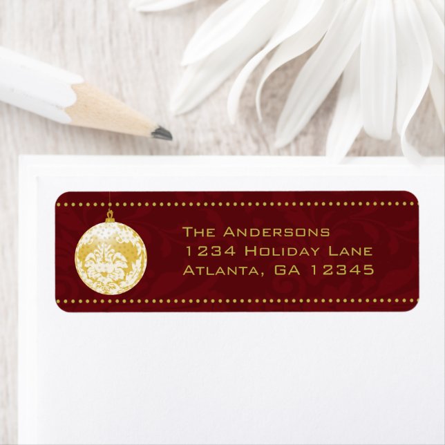 Étiquette Ornement de Noël Gold Damask sur Garnett (En situation)