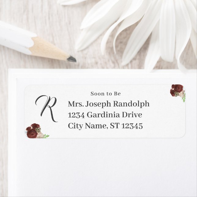Étiquette Papier à monogramme avec rose de Bourgogne en cors (En situation)