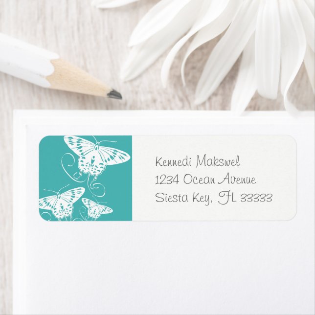 Étiquette Papillons blancs sur Motif vert Turquoise (En situation)