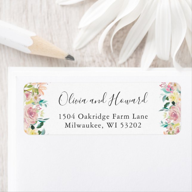 Étiquette Pastel Bloom Chic Spring Floral Adresse de retour (En situation)