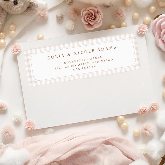 Étiquette Petit ours en gingham marron Baby Shower (Créateur téléchargé)