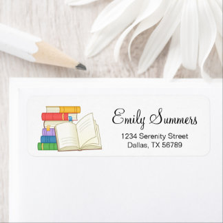 Étiquette Pile de livres et livre ouvert