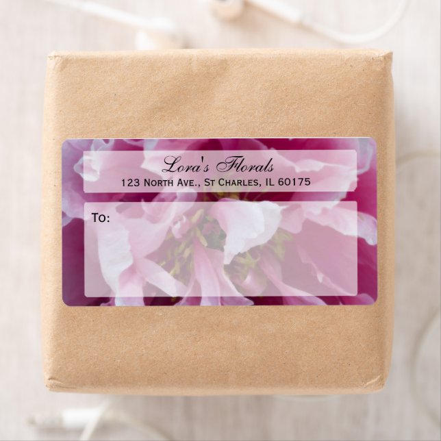 Étiquette Pony rose Floral (En situation)