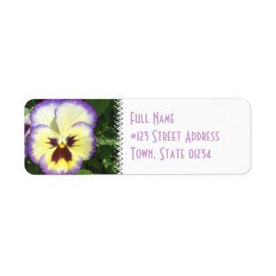 Étiquette postale d'image de fleur de pensée