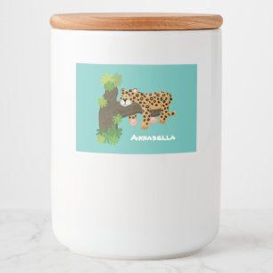 Étiquette Pour Bocaux Un mignon léopard dormant dans un arbre dessin ani