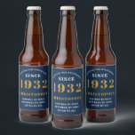 Étiquette Pour Bouteilles De Bière 90th Birthday 1932 Blue Gold Retro Ajouter un nom<br><div class="desc">Un design étiquette classique et personnalisé pour cette célébration d'anniversaire pour une personne spéciale née en 1932 et ayant 90 ans. Ajoutez le nom à ce design vintage de style rétro bleu, blanc et or pour un cadeau personnalisé de 90ème anniversaire. Modifiez facilement le nom et l'année avec le modèle...</div>