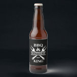 Étiquette Pour Bouteilles De Bière Funny BBBQ Grill Master Barbecue personnalisé King<br><div class="desc">Funny BBBQ Grill Master Barbecue personnalisé Meilleur</div>
