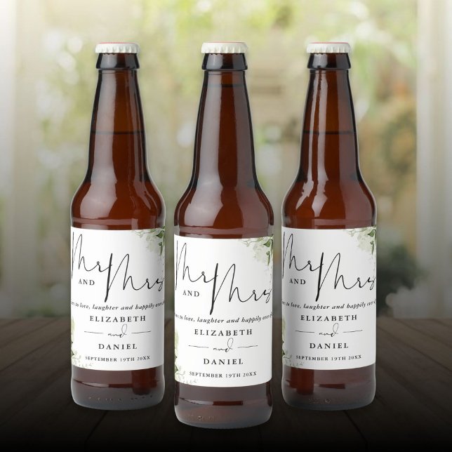 Étiquette Pour Bouteilles De Bière M. et Mme À l'amour verdure Mariage (Mr And Mrs Cheers To Love Greenery Wedding Beer Bottle Label)