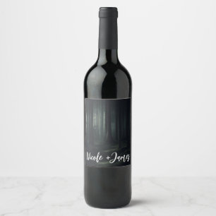 Étiquette Pour Bouteilles De Vin Arbres de forêt sombre et maussade au mariage au c