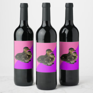 Étiquette Pour Bouteilles De Vin Bébé Canards sur framboise rose et sorbet pourpre