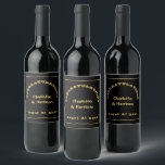 Étiquette Pour Bouteilles De Vin Black Gold Funny Mariage personnalisé<br><div class="desc">Bouteille mariage simple étiquettes dans tomes de noir et or "Félicitations juridique à Dernier" texte amusant facile à customiser avec vos noms</div>