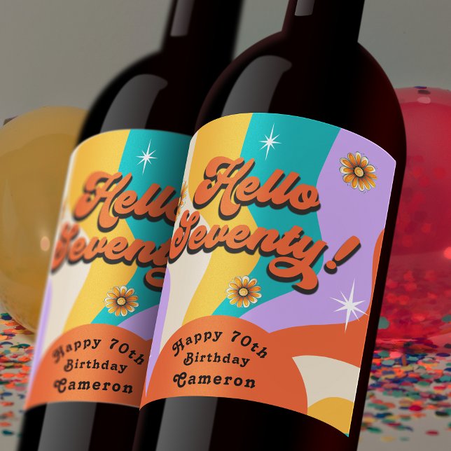 Étiquette Pour Bouteilles De Vin Bonjour Soixante-dix Retro Super 70e anniversaire (Celebrate a 70th birthday in groovy style with colorful custom wine labels.)