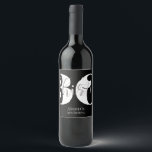 Étiquette Pour Bouteilles De Vin Classy 30th Birthday Party<br><div class="desc">étiquettes de la bouteille de vin de la fête du 30e anniversaire. Il s'agit d'un design élégant et moderne qui présente des accents de faux film argenté. Les fournitures du Parti de coordination sont disponibles dans la boutique MetroEvents sur Zazzle. Pour plus de personnalisation, cliquez sur le bouton "Customiser" et...</div>