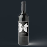 Étiquette Pour Bouteilles De Vin Classy 30th Birthday Party<br><div class="desc">étiquettes de la bouteille de vin de la fête du 30e anniversaire. Il s'agit d'un design élégant et moderne qui présente des accents de faux film argenté. Les fournitures du Parti de coordination sont disponibles dans la boutique MetroEvents sur Zazzle. Pour plus de personnalisation, cliquez sur le bouton "Customiser" et...</div>