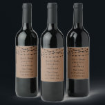 Étiquette Pour Bouteilles De Vin Collection de Mariages Rustic Kraft<br><div class="desc">Simple mais élégant, la collection rustique kraft string lights mariage est un design époustouflant avec de belles lumières à cordes noires suspendues sur un arrière - plan rustique kraft effet papier, qui est parfait pour toute célébration de mariage campagnard. Ces étiquettes peuvent être personnalisés pour votre occasion spéciale et feraient...</div>