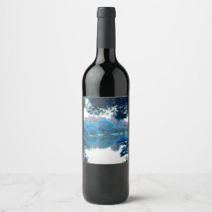 Étiquette Pour Bouteilles De Vin Couleur bleue affectée cool, nature unique, lac