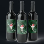 Étiquette Pour Bouteilles De Vin Crâne de rennes rustiques et Père Noël Ha Christma<br><div class="desc">Amusants et festifs, ces autocollants sont le moyen parfait pour ajouter un peu d'air supplémentaire à votre fête de vacances ou envoyer les invités à la maison avec une grande bouteille de vin ou d'ours. Le dessin comporte un crâne de rennes avec un chapeau de Père Noël rouge et le...</div>