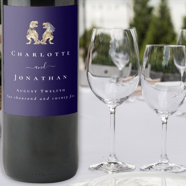 Étiquette Pour Bouteilles De Vin Dinosaur Mariage Marine Bleu & Blanc Personnalisé (Dinosaur wedding navy blue & white personalized wine labels T-Rex dino bride & groom elegant modern)