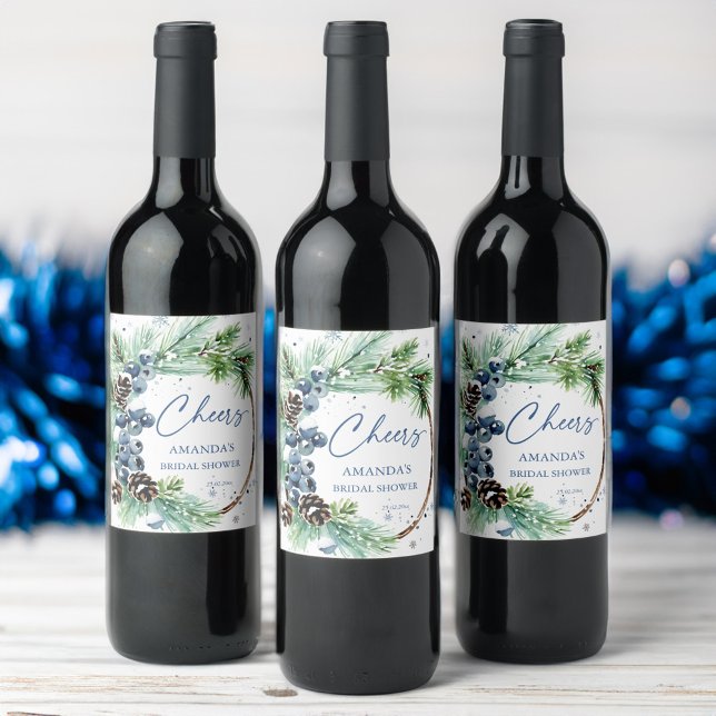 Étiquette Pour Bouteilles De Vin Douche d'hiver nuptiale d'aquarelle de pins d'eau (Winter bridal shower watercolor pines wreath favor personalized  wine label blue winter berries)