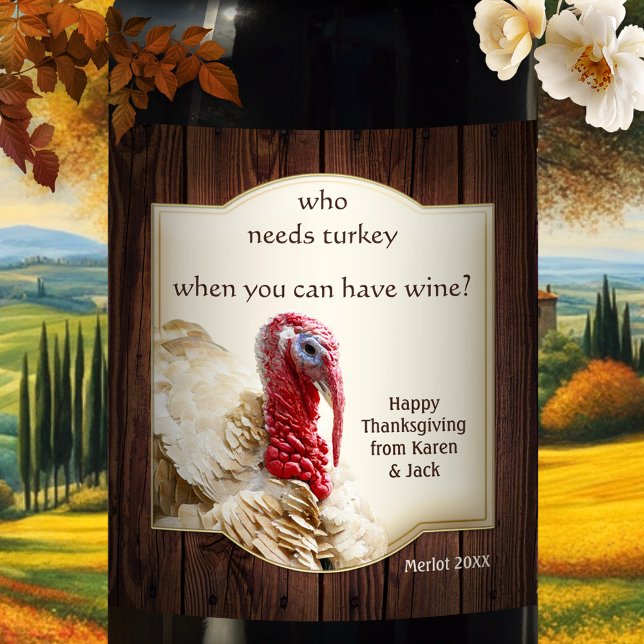 Étiquette Pour Bouteilles De Vin Drôle Turquie foncé Thanksgiving Vin Étiquette (A funny wine label for the Thanksgiving Holidays, featuring a painting of a turkey on rustic wood)