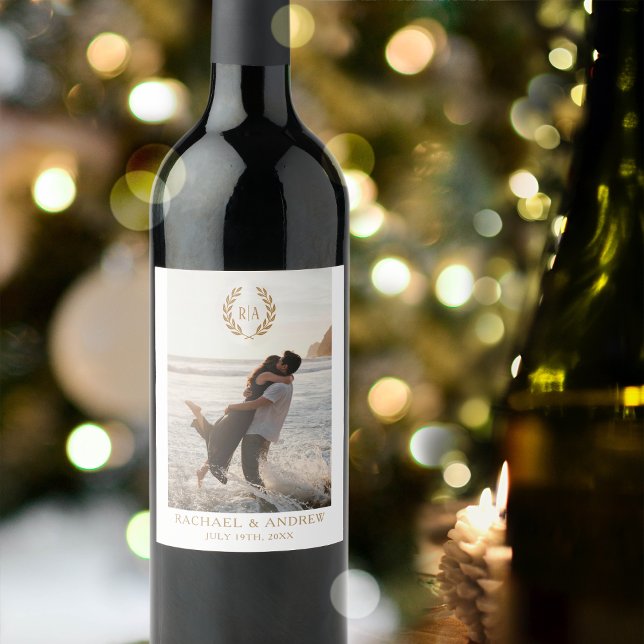 Étiquette Pour Bouteilles De Vin Élégant Monogram Mariage Gold White (Créateur téléchargé)