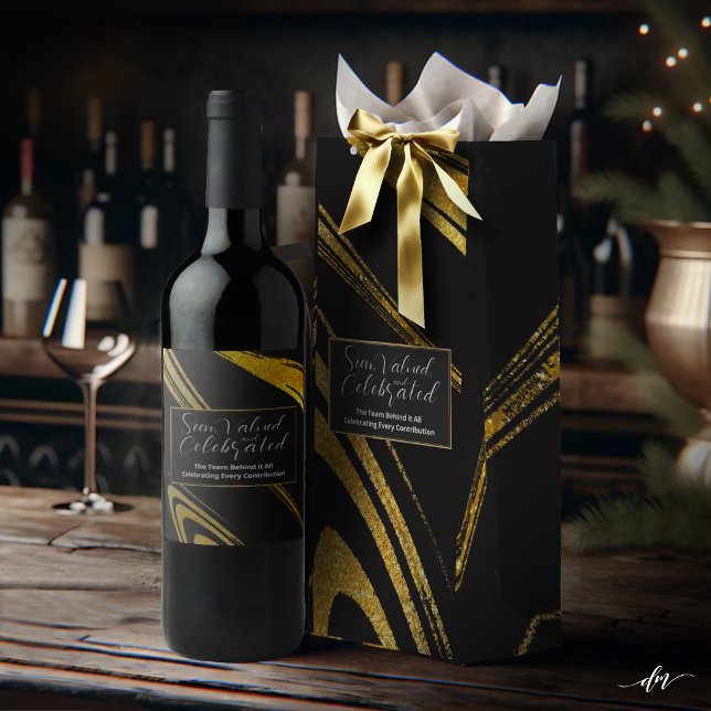 Étiquette Pour Bouteilles De Vin Élégant noir et or (Elegant black and gold marble wine label with coordinating gift bag.)