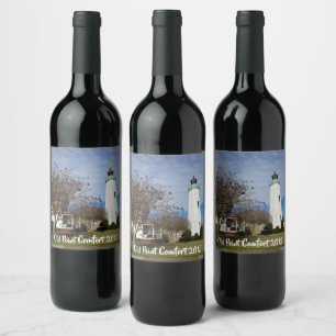Étiquette Pour Bouteilles De Vin Étiquette de vin avec le vieux phare de confort d