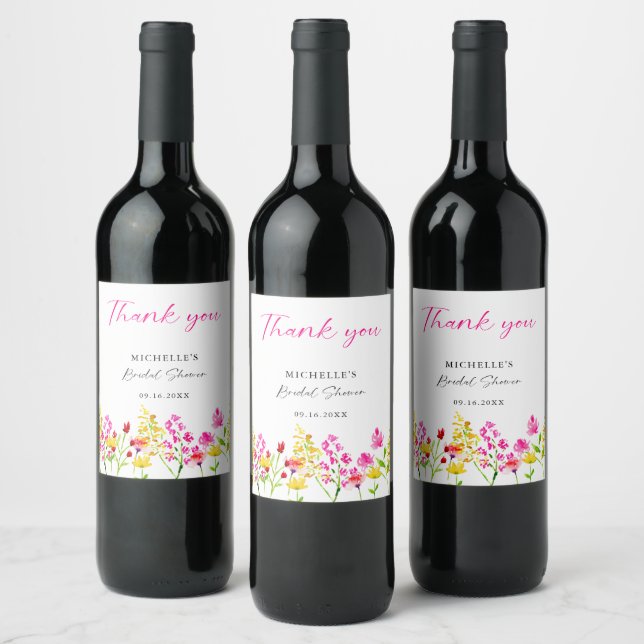 Étiquette Pour Bouteilles De Vin Fleur sauvage Fête des mariées Script Floral rose (Bouteilles)