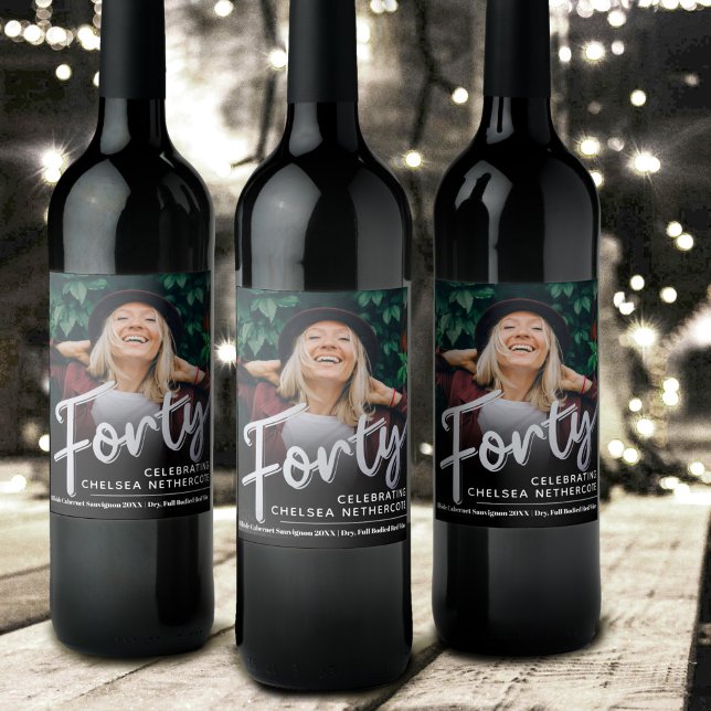 Étiquette Pour Bouteilles De Vin Forty 40th Birthday photo script silver black (Créateur téléchargé)