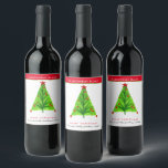 Étiquette Pour Bouteilles De Vin Funky Green Christmas Tree Nom Joyeux Noël<br><div class="desc">Ajoutez une touche de finition spéciale à vos cadeaux de vin festifs avec un étiquette personnalisé avec votre salutation. Cette conception a un arbre de Noël vert funky avec des billes rouges. Personnalisez facilement votre salutation,  le type de vin et vos noms.</div>