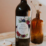 Étiquette Pour Bouteilles De Vin Jardin d'automne | Proposition de la Bridesmaid Bo<br><div class="desc">Ce jardin d'automne | burgundy bridesmaid proposition vin étiquette est parfait pour un mariage de automne. Le design présente de magnifiques fleurs d'aquarelle rose vif, rouge, marine et bordeaux, des fleurs et des feuilles verts disposés dans un cadre floral automnal animé. Customisez le étiquette de bouteille de vin avec le...</div>
