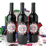Étiquette Pour Bouteilles De Vin Las Vegas Casino Mariage Lucky In Love<br><div class="desc">Ce Poker Quatre Costumes Motif Lucky in Love design mariage est la façon parfaite d'ajouter une touche de chance et de sophistication à votre journée spéciale. Avec un motif de poker classique rouge, noir et blanc avec quatre costumes, ce design est à la fois élégant et ludique. Personnalisez votre design...</div>