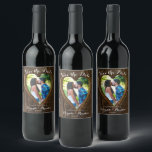 Étiquette Pour Bouteilles De Vin Mariage photo Rustic Wood Tree<br><div class="desc">Savourez les souvenirs et ajoutez une touche personnelle à votre fête mariage avec nos Étiquettes de vin Mariage photo personnalisée Rustic Wood Tree. Ces étiquettes présentent un design rustique magnifique qui reflète l'amour et l'engagement - un complément parfait à votre fête de mariage. Un coeur sculpté sur une image d'écorce...</div>