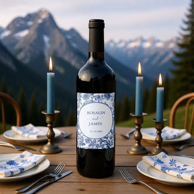 Étiquette Pour Bouteilles De Vin Mariage Toile Romantique Bleue (Romantic Blue Toile Wedding Wine Label)