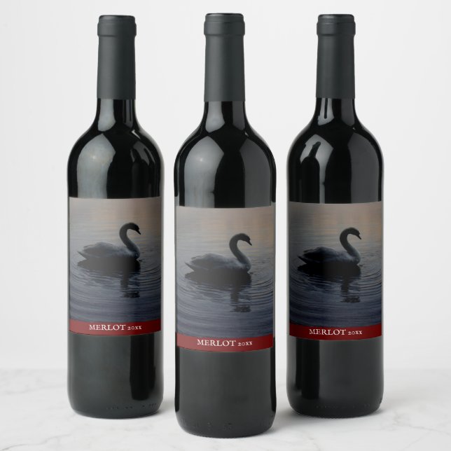 Étiquette Pour Bouteilles De Vin Mockup Elegant Swan Étiquette de vin personnalisé (Bouteilles)