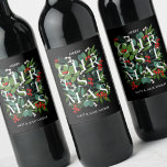 Étiquette Pour Bouteilles De Vin NOËL Berries vertes Fêtes<br><div class="desc">Le mot CHRISTMAS parmi les feuilles d'hiver et les baies sont présentés sur ces étiquettes de bouteilles de vin de vacances ainsi que votre personnalisation en lettrage chic. CORRESPONDRE des articles dans notre magasin.</div>