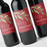 Étiquette Pour Bouteilles De Vin Noël des Fêtes de Holly et Berries<br><div class="desc">Faites vos propres étiquettes de vin pour des cadeaux de vacances ou des faveurs avec ces étiquettes personnalisés avec des saints et des baies modernes et élégants avec votre message en lettres chic dans n'importe quelle couleur et sur n'importe quel arrière - plan de couleur. Tous les textes, polices et...</div>