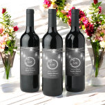 Étiquette Pour Bouteilles De Vin Noir blanc Mariage Chalkboard Mason Jar<br><div class="desc">Étiquette de vin blanc noir avec voyants à cordes Mason Jar sur un arrière - plan Blackboard/Chalkboard.</div>