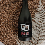 Étiquette Pour Bouteilles De Vin Perfect Pair Casino Theme Couples Photo<br><div class="desc">Parfait pour les amateurs de poker ou de soirée casino, les dîners de répétition, les douches en couple ou les mariages, nos étiquettes de bouteilles personnalisées sur le thème du casino disposent d'une paire de cartes de jeu avec les photos et initiales du couple, et "la paire parfaite" en lettrage...</div>