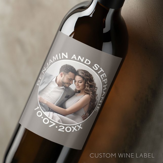 Étiquette Pour Bouteilles De Vin Photo de mariage nom personnalisé et année (Custom Wedding Anniversary Wine Label)