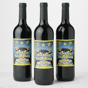 ÉTIQUETTE POUR BOUTEILLES DE VIN PROFITANT VRAIMENT DU MOMENT