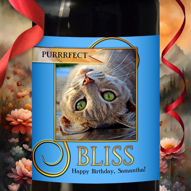 Étiquette Pour Bouteilles De Vin Purrfect Bliss Funny Cat Vin Étiquette (A pretty funny cat wine label featuring your own photo framed by bright blue and gold design)
