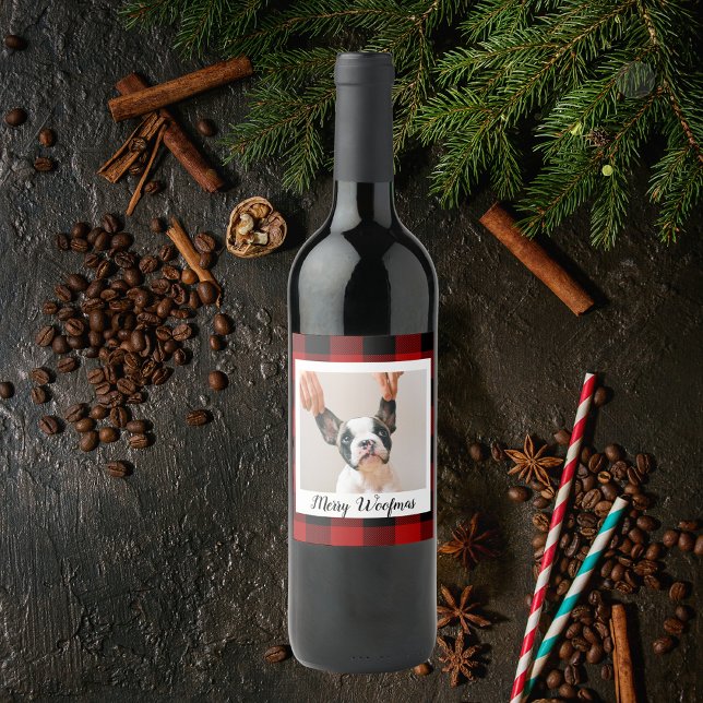 Étiquette Pour Bouteilles De Vin Red Buffalo Plaid & Joyeux Woofmas Avec Photo Chie (Créateur téléchargé)
