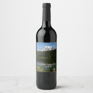Étiquette Pour Bouteilles De Vin Reflet du lac du mont Rainier avec des fleurs sauv