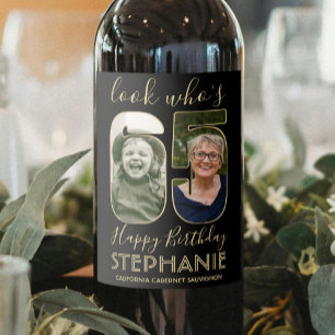 Étiquette Pour Bouteilles De Vin Regardez qui a 65 ans Fête d'anniversaire 2 photos