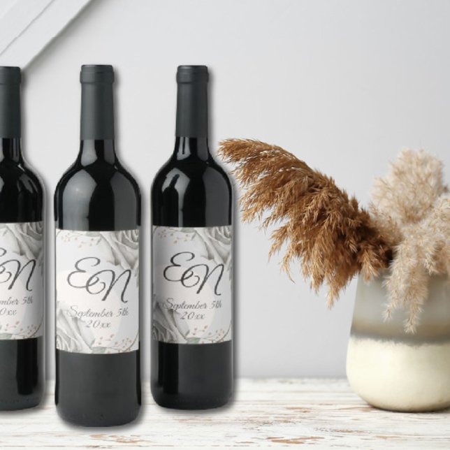 Étiquette Pour Bouteilles De Vin Roses blanches Monogramme rustique mariage (Créateur téléchargé)