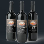 Étiquette Pour Bouteilles De Vin Rustic Mountain Valley Forest Sunset Wedding Favor<br><div class="desc">Découvrez l'essence de la beauté de la nature avec cette magnifique suite de Faire-part de mariage de Sunset Forest de la vallée de la Montagne Rustique. charme d'une retraite boisée isolée, cette suite dispose d'un coucher de soleil surplombant une vallée boisée brumeuse, complétée par une texture de barbecue et un...</div>