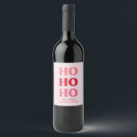 Étiquette Pour Bouteilles De Vin Simple Retro Holiday Red<br><div class="desc">Préparez-vous pour les vacances avec cet autocollant de Noël moderne et rétro avec le texte Ho Ho Ho avec le texte personnalisable pour vous permettre de personnaliser facilement un cadeau ou de traiter cette période de fêtes. Ils feraient de belles idées cadeaux de vacances pour les clients ou les amis!...</div>